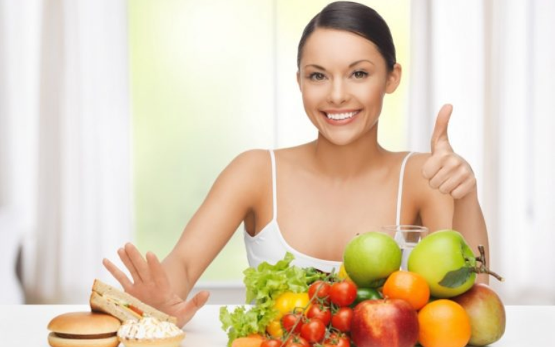 Chế độ ăn uống dành cho mẹ sau sinh, cho con bú