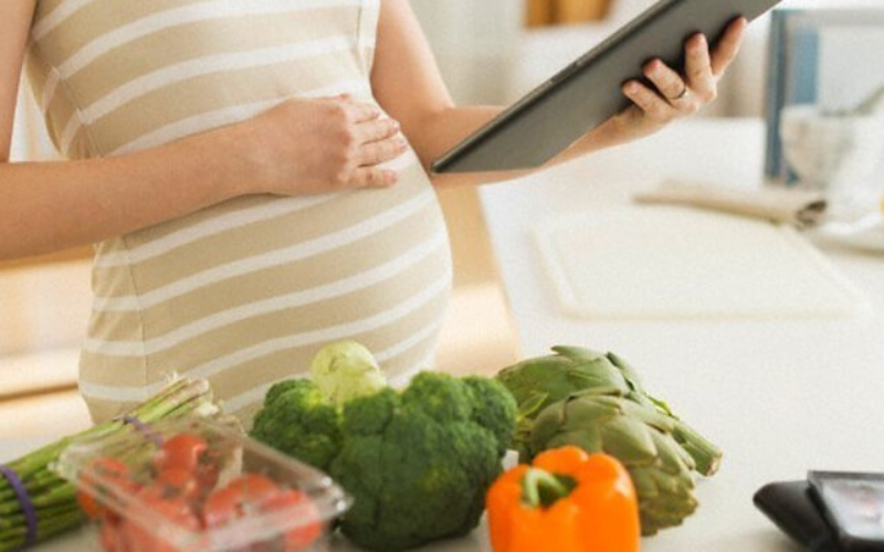 Một số dưỡng chất quan trọng đối với mẹ bầu và thai nhi trong 9 tháng thai kỳ