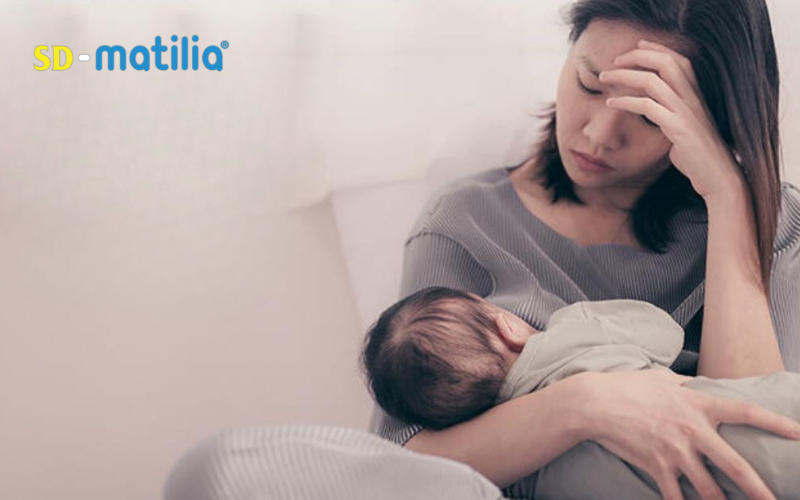 Căng trẳng, stress, ăn uống thiếu chất, không cho con bú đều là những nguyên nhân chính gây ít sữa