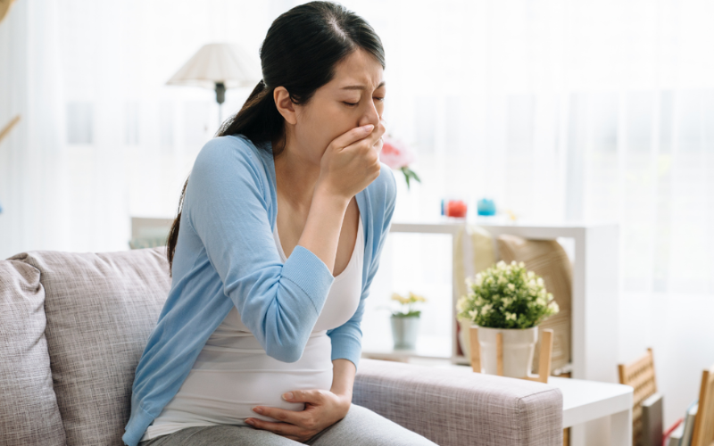 Mẹ bầu ốm nghén không ăn được phải làm sao?