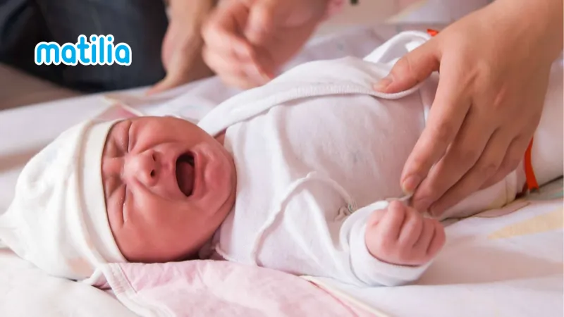 Dấu hiệu nhận biết mẹ thiếu sữa sau sinh