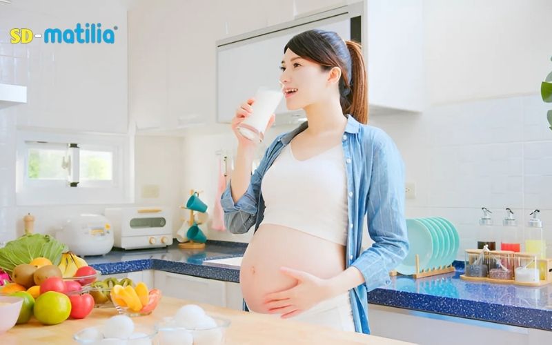 Tại sao mẹ bầu nên chọn sữa ít béo, ít đường?