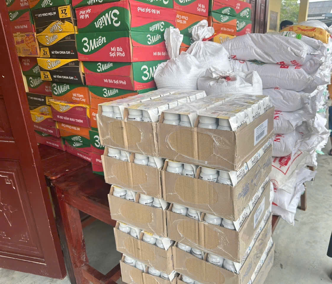 Matilia về Huế: Mang yêu thương đến bà con vùng lũ